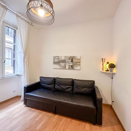 Apartment By The Colosseum - White Chic Flats Roma Esterno foto