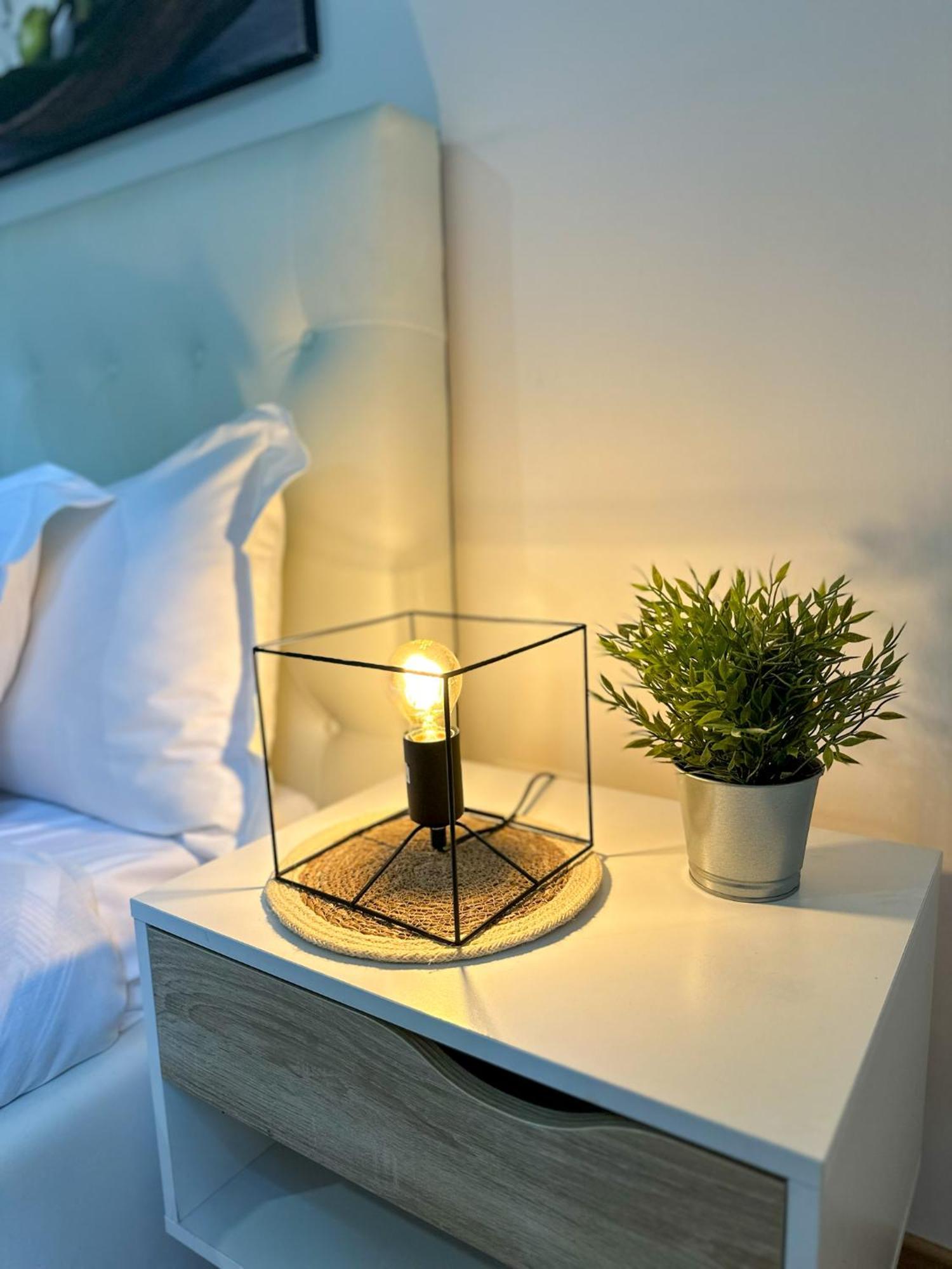 Apartment By The Colosseum - White Chic Flats Roma Esterno foto